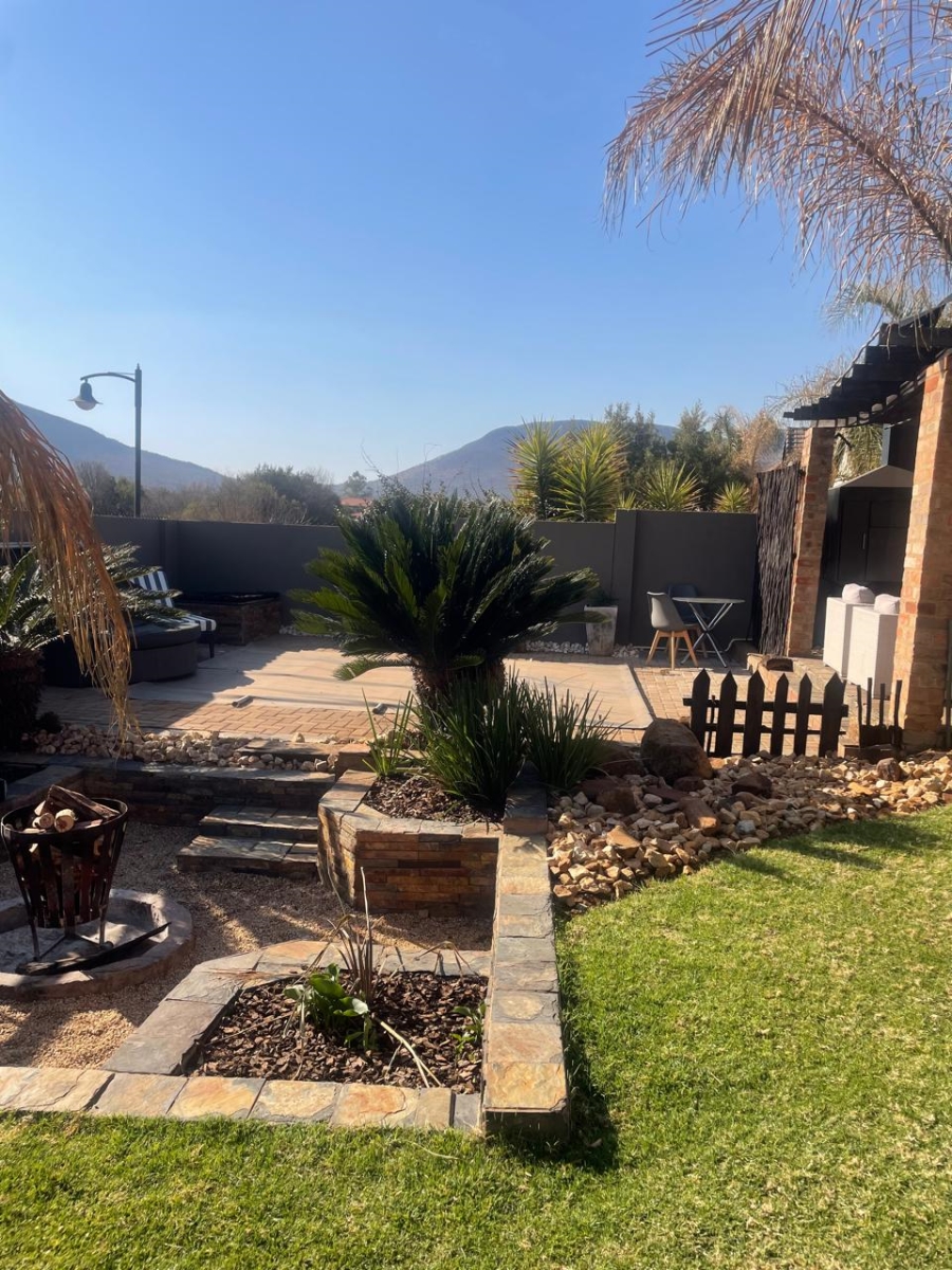 4 Bedroom Property for Sale in Gateway Manor North West